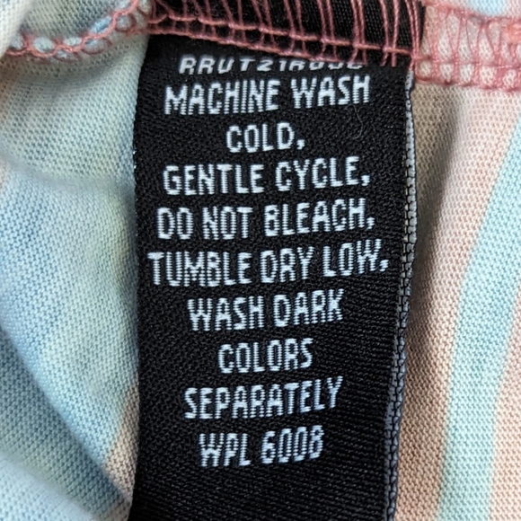 NWT Rock and Roll Denim Aztec Print Tee - Picture 10 of 15